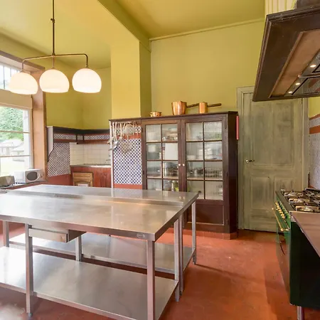 Domaine Chateau Le Risdoux 20pers, Unieke Locatie * Vireux-Wallerand