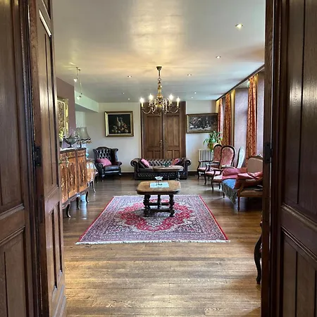 Domaine Chateau Le Risdoux 20pers, Unieke Locatie Vireux-Wallerand